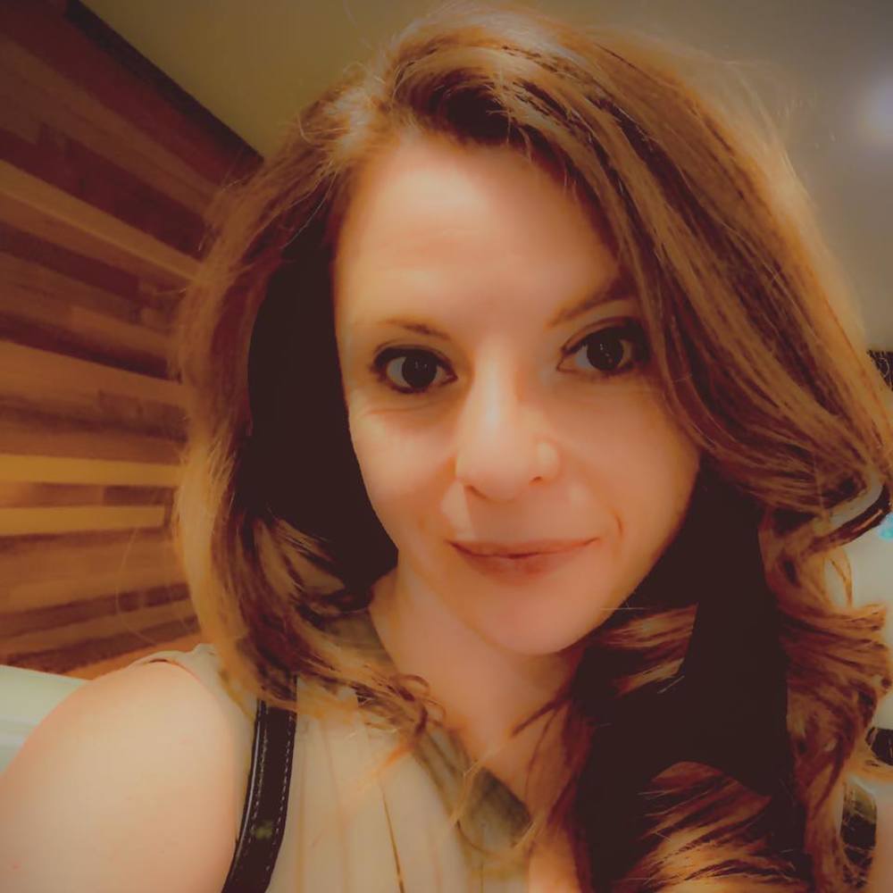 Meet your Posher, Laura